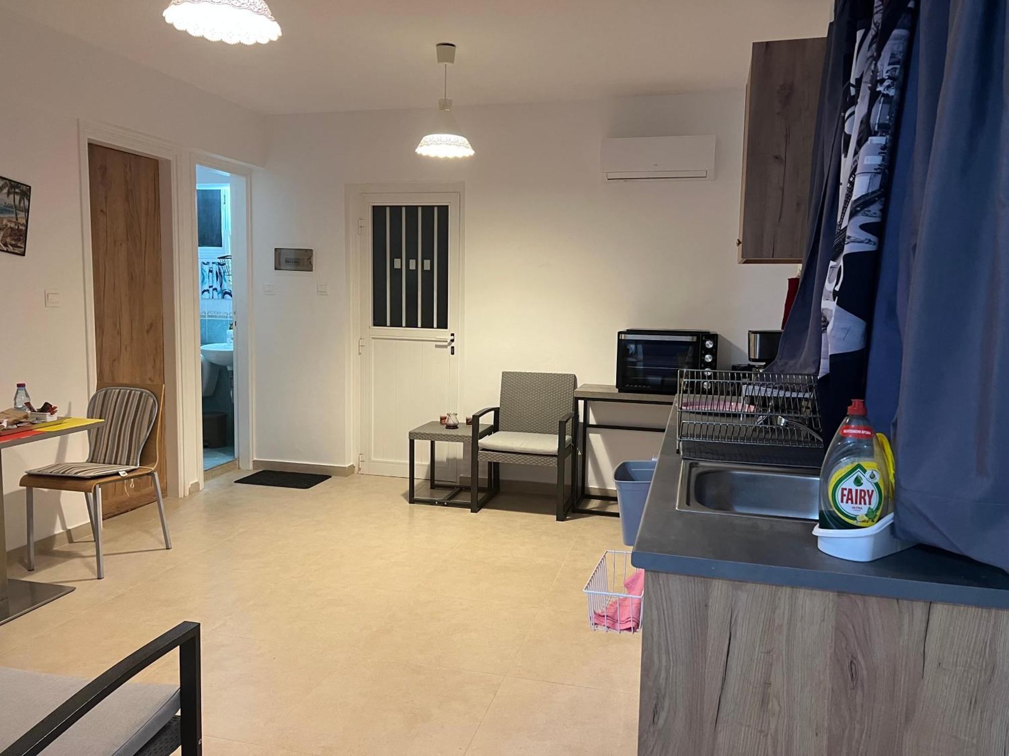 Charalambous Apartment Paphos ภายนอก รูปภาพ