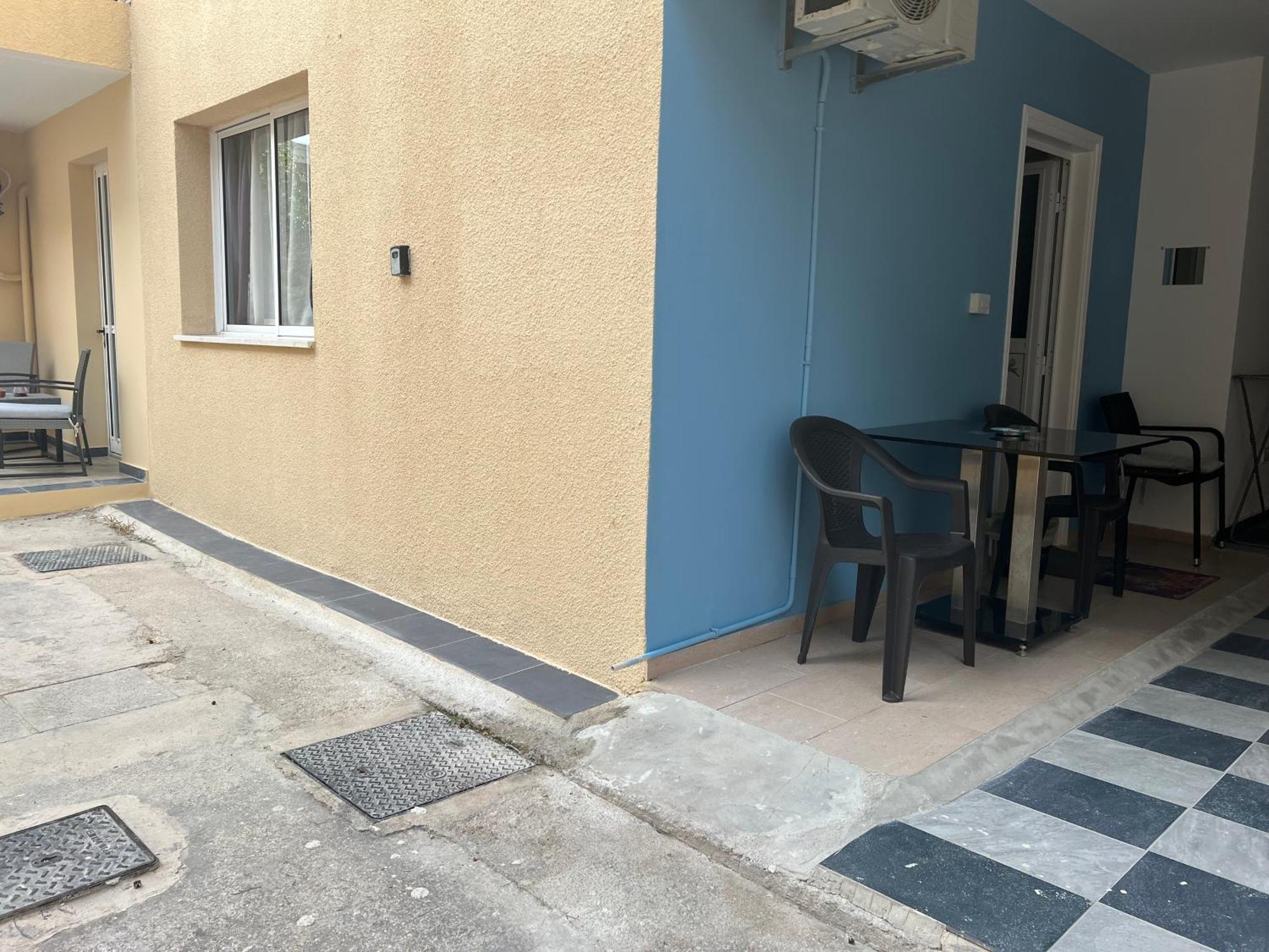 Charalambous Apartment Paphos ภายนอก รูปภาพ