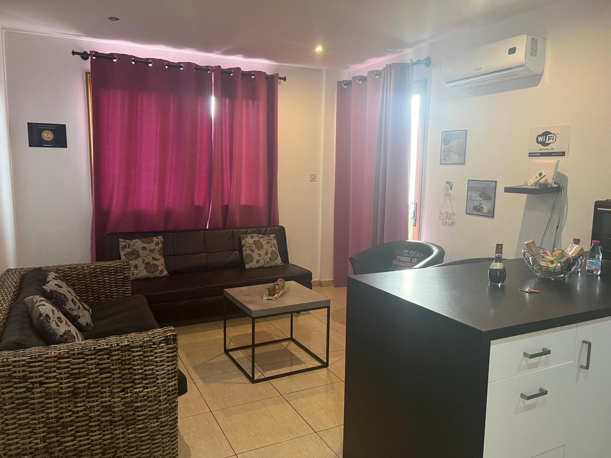 Charalambous Apartment Paphos ภายนอก รูปภาพ