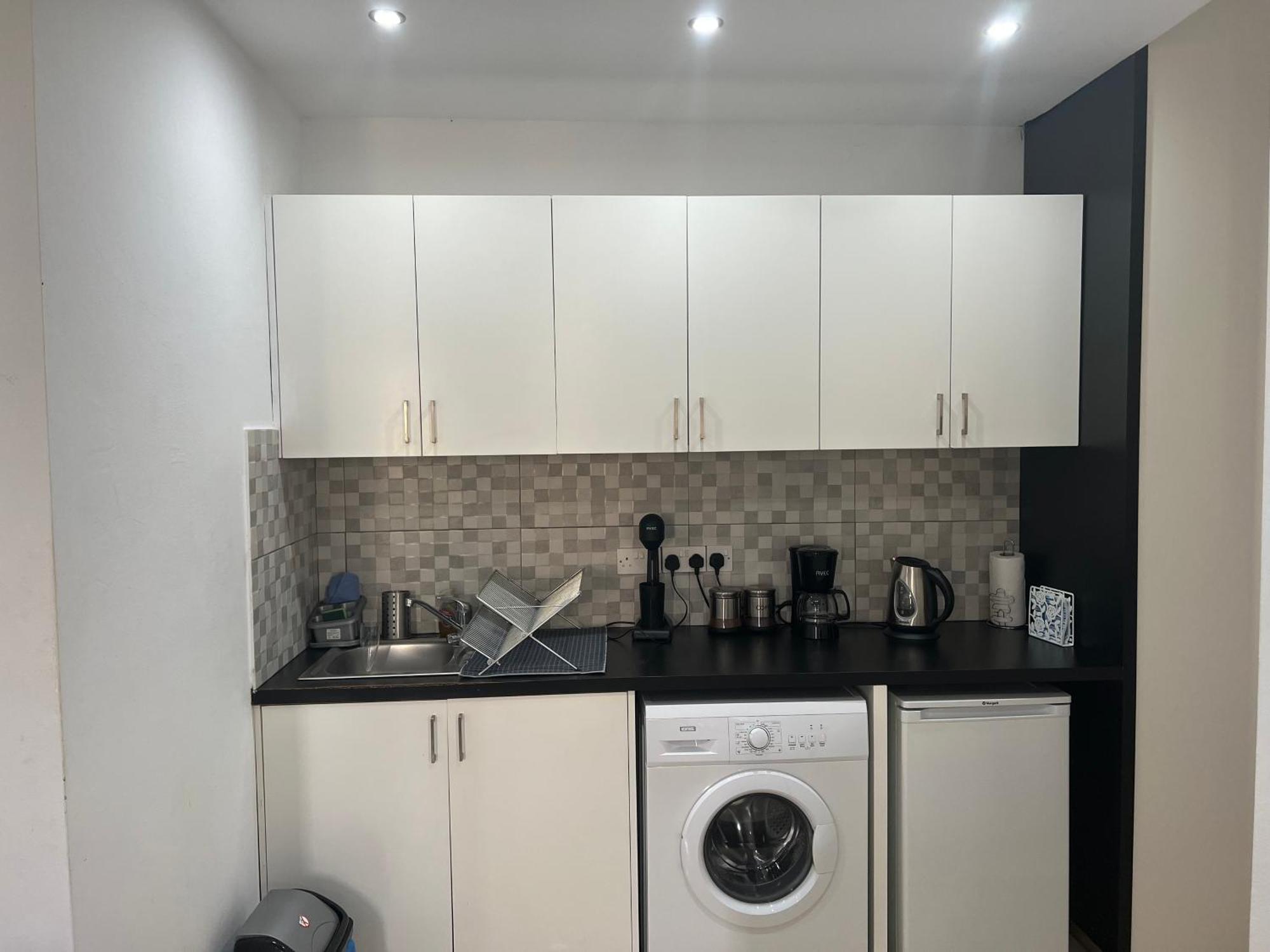 Charalambous Apartment Paphos ภายนอก รูปภาพ