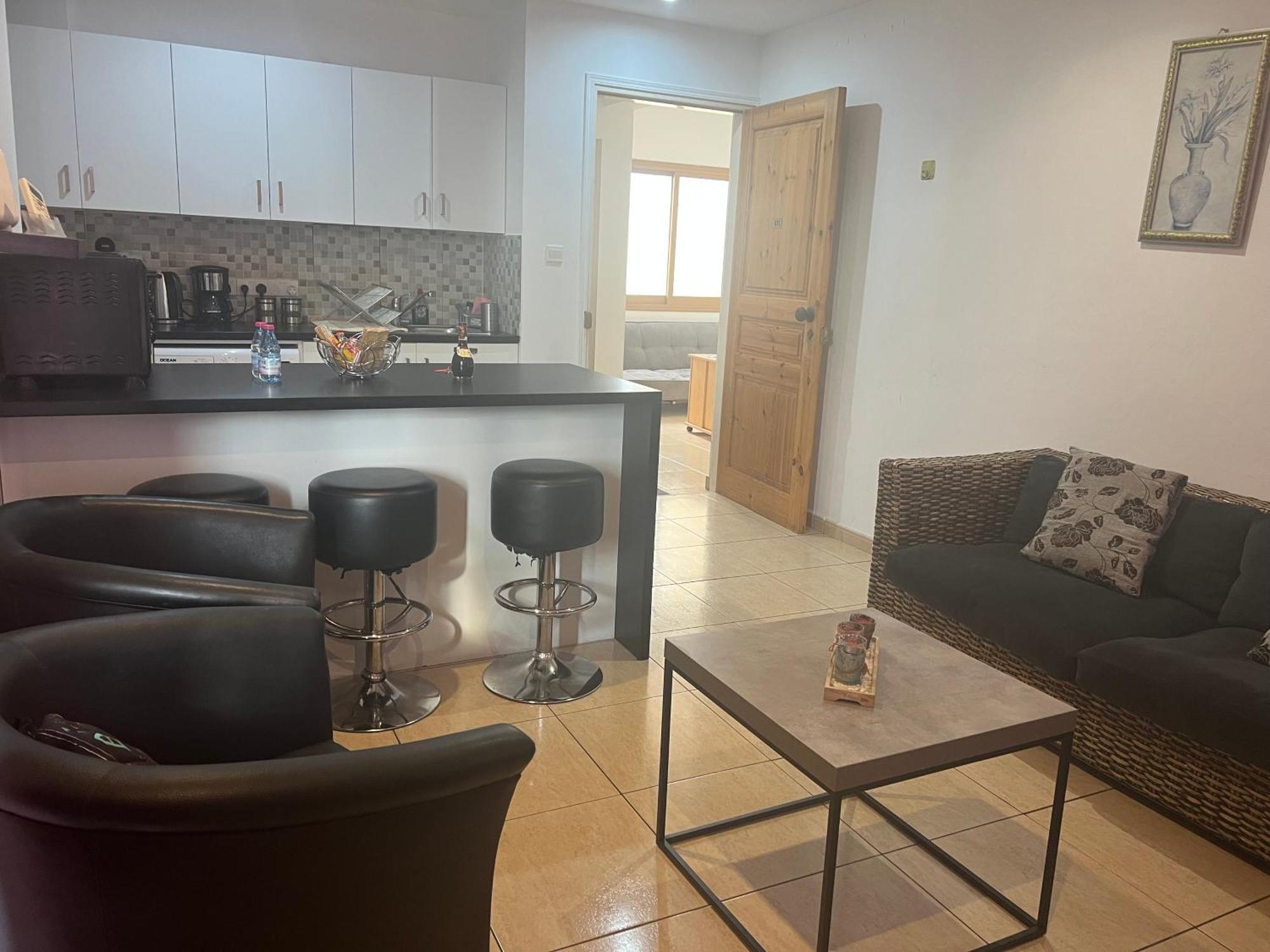 Charalambous Apartment Paphos ภายนอก รูปภาพ